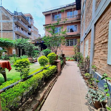 Bhatgoan Pradhan House - Home Stay With Garden מראה חיצוני תמונה