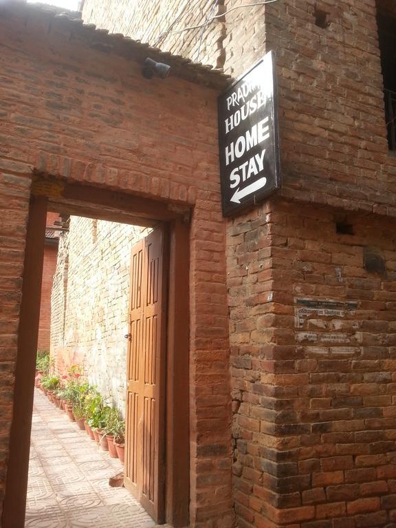 Bhatgoan Pradhan House - Home Stay With Garden מראה חיצוני תמונה