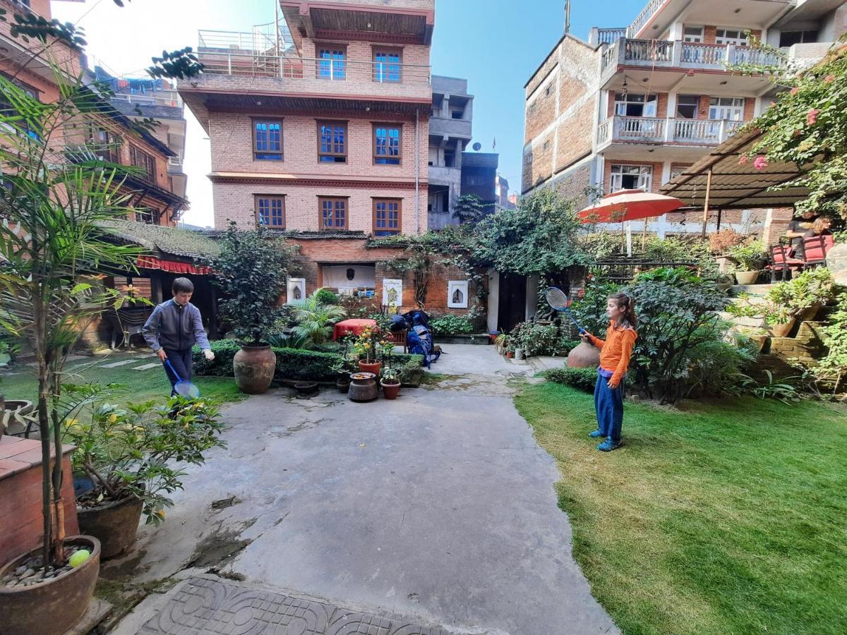 Bhatgoan Pradhan House - Home Stay With Garden מראה חיצוני תמונה