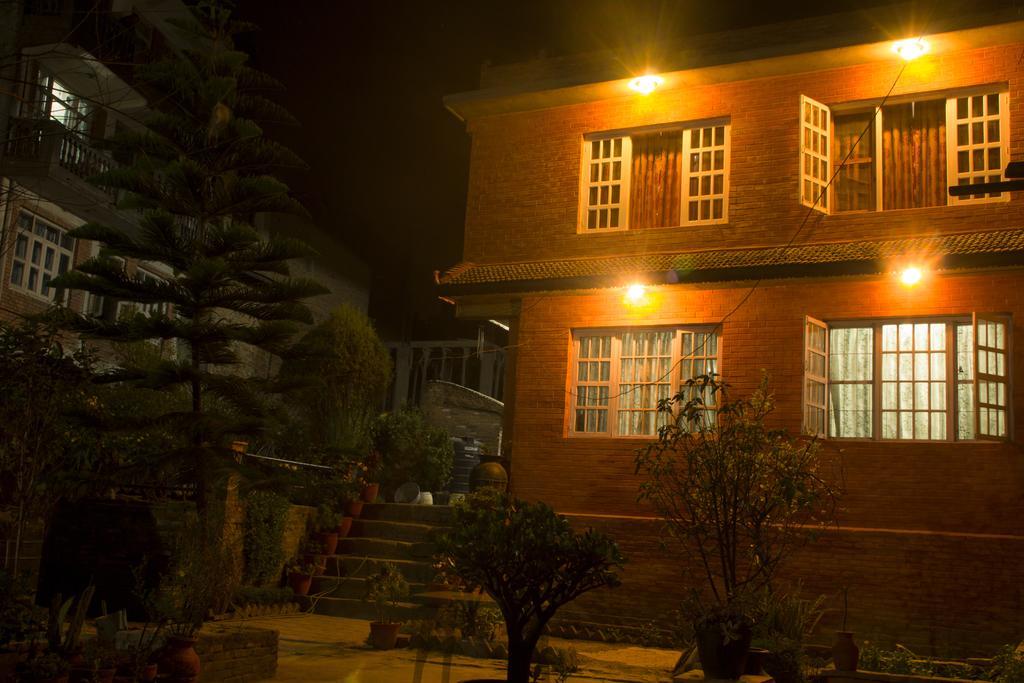 Bhatgoan Pradhan House - Home Stay With Garden מראה חיצוני תמונה