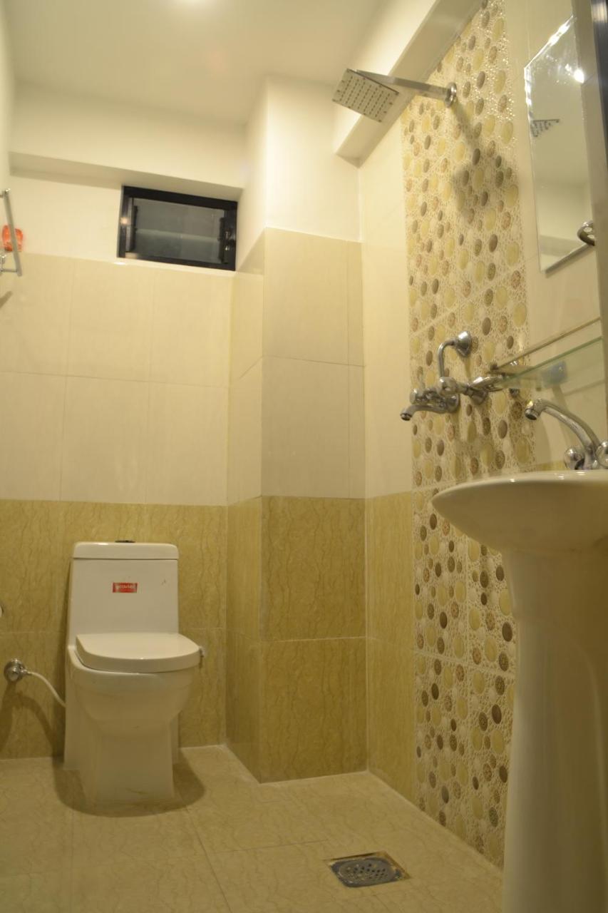 Bhatgoan Pradhan House - Home Stay With Garden מראה חיצוני תמונה