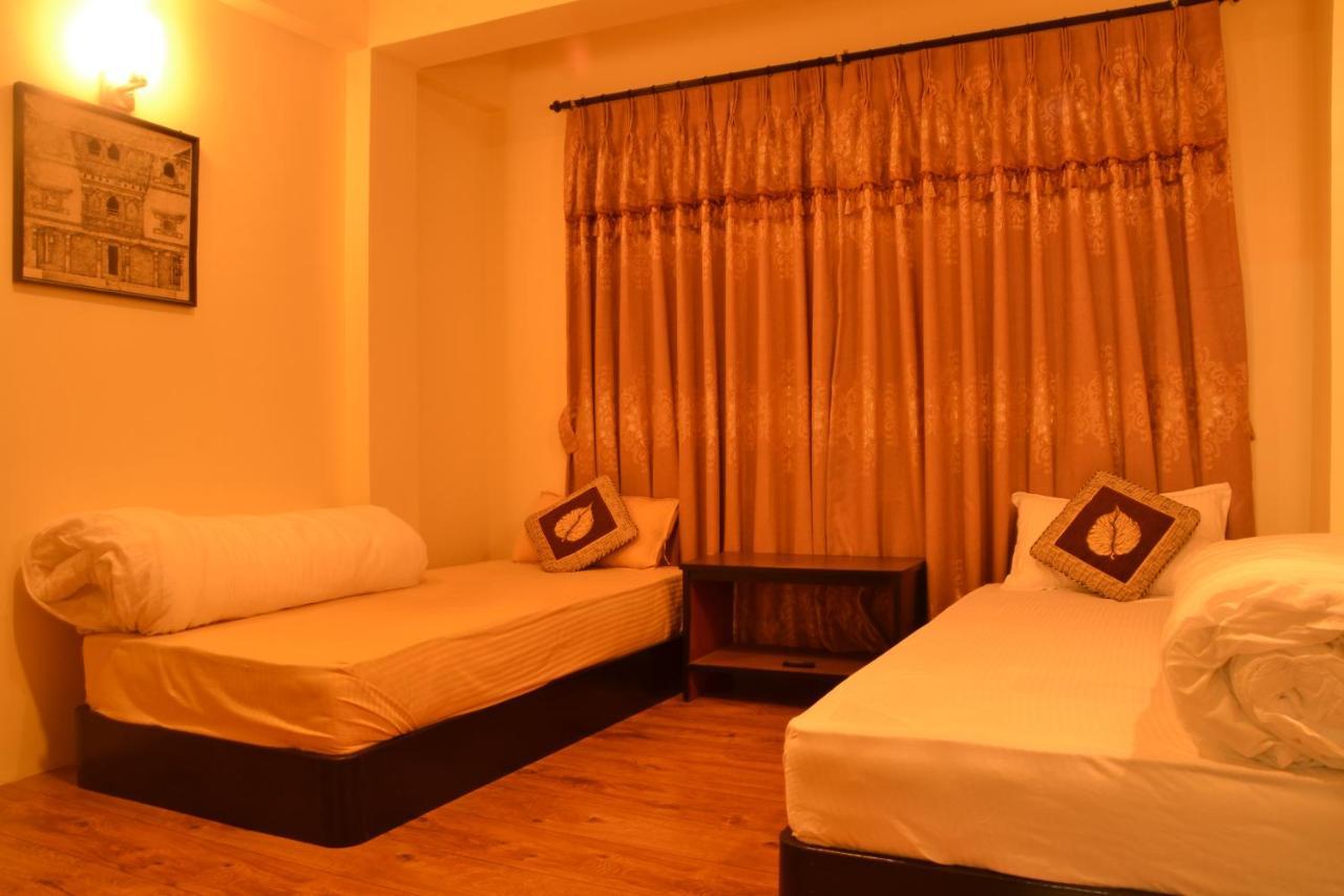 Bhatgoan Pradhan House - Home Stay With Garden מראה חיצוני תמונה