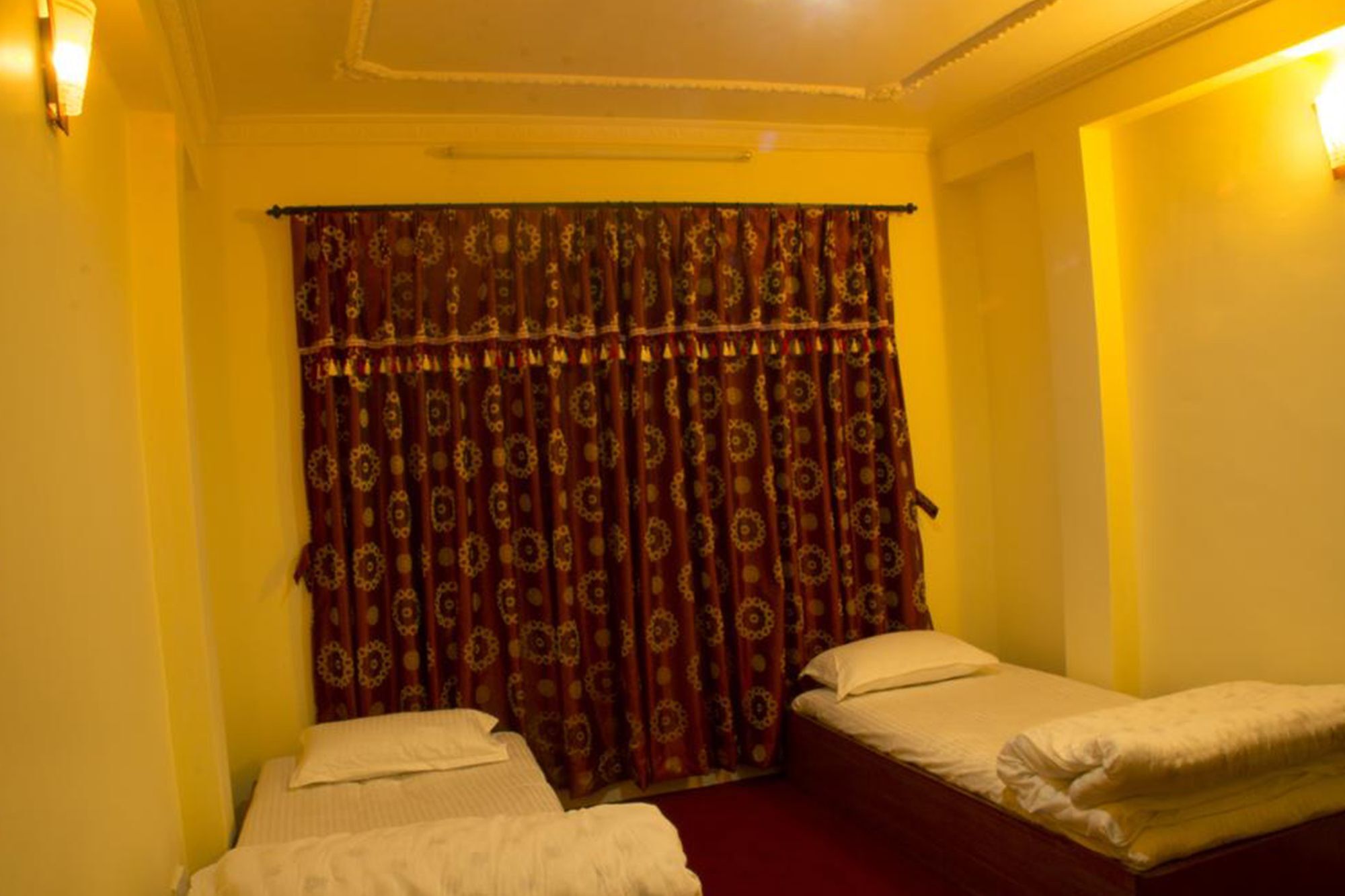 Bhatgoan Pradhan House - Home Stay With Garden מראה חיצוני תמונה
